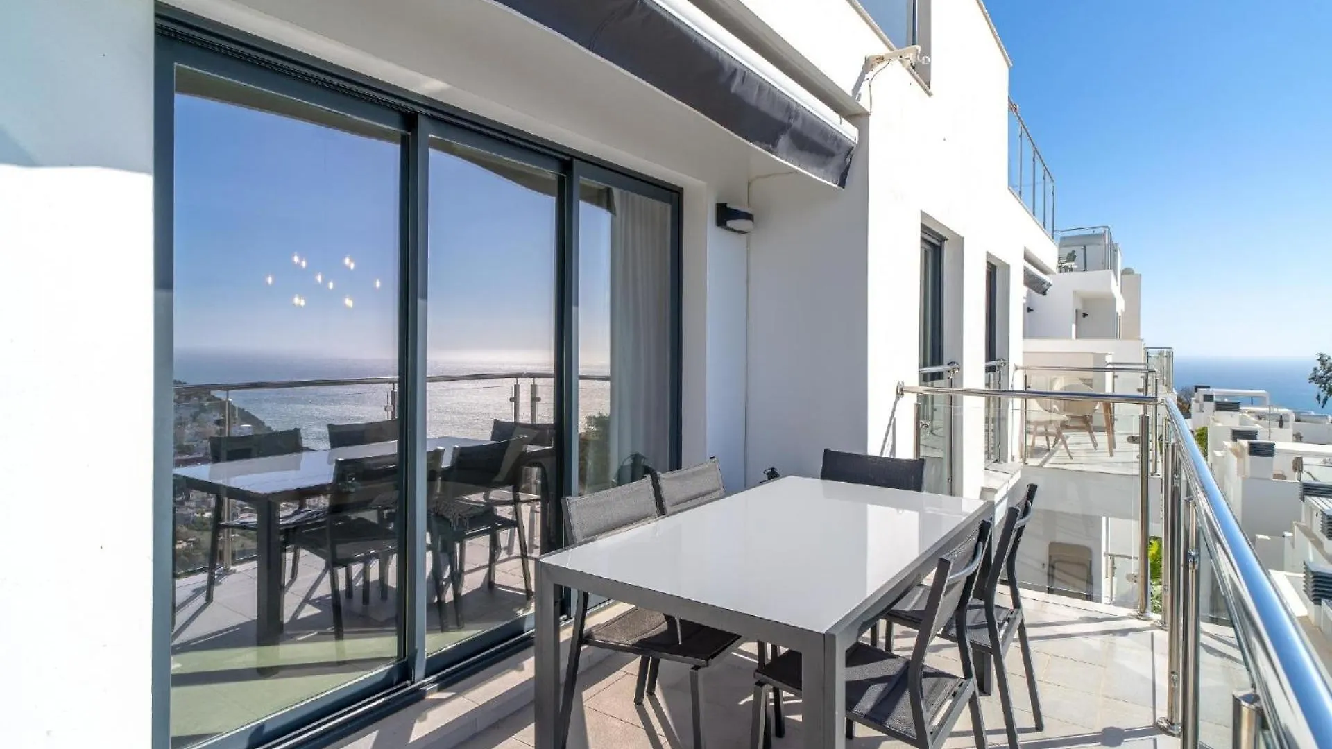 Apartment Ferienwohnung Fuer 6 Personen Ca 100 Qm In Nerja, Andalusien Costa Del Sol
