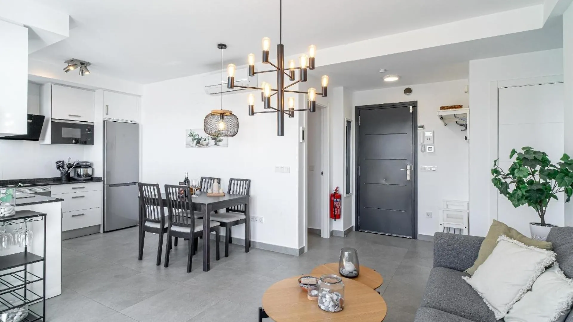 Ferienwohnung Fuer 6 Personen Ca 100 Qm In Nerja, Andalusien Costa Del Sol 0*, Nerja